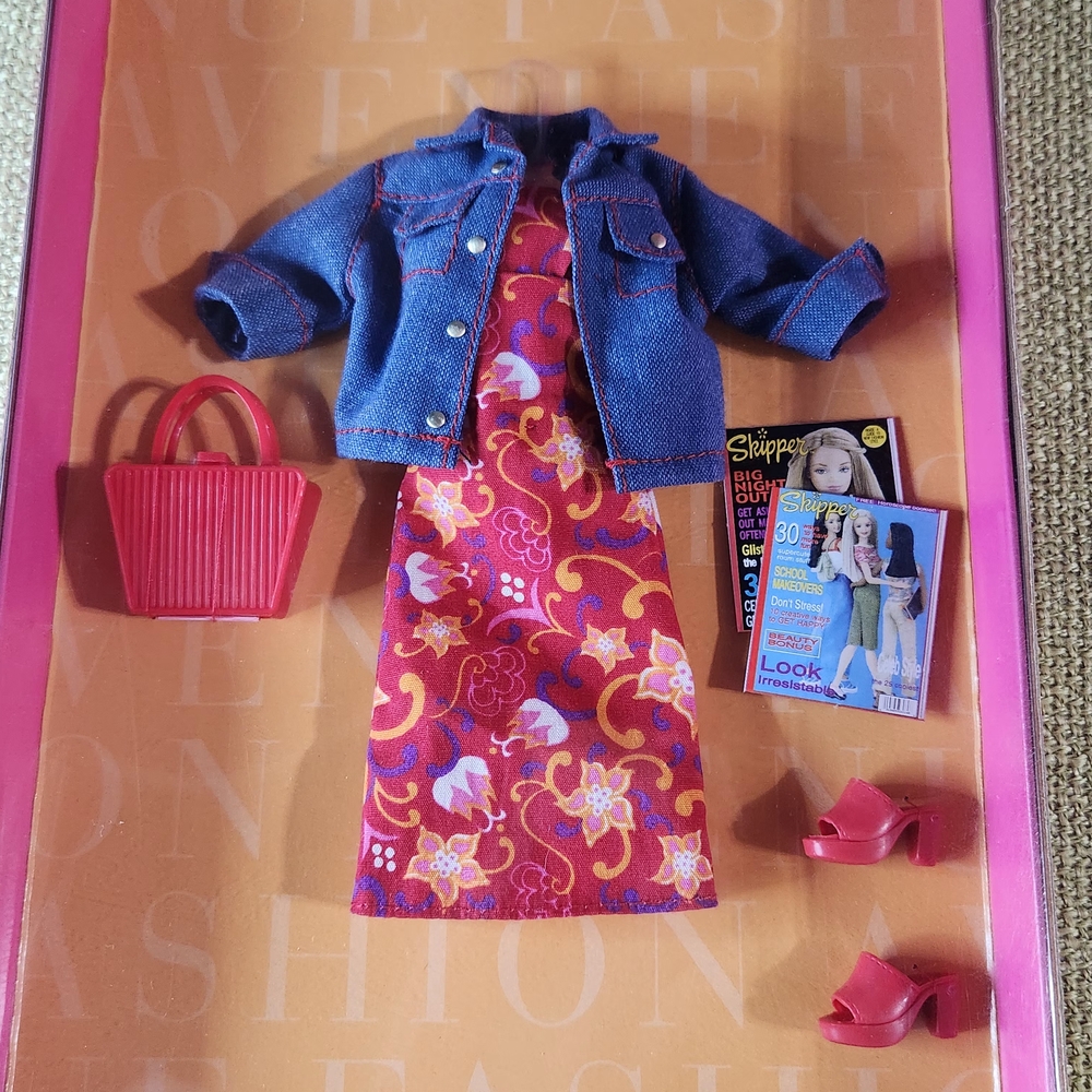 2000 Fashion Avenue Skipper Styles Mattel 25753 - Red Floral Dress Set New